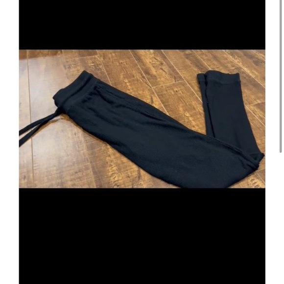 Joggers - Picture 8 of 9